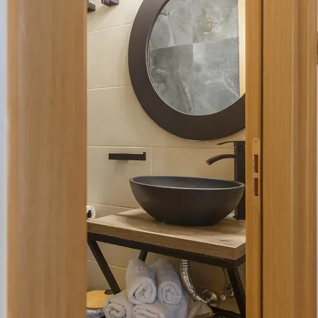 Limani Comfort Apartament *
